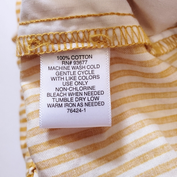 NWT Liz Claiborne 100% Cotton Gold Yellow Pinstriped Belted Shorts Womens 16 - Picture 9 of 11